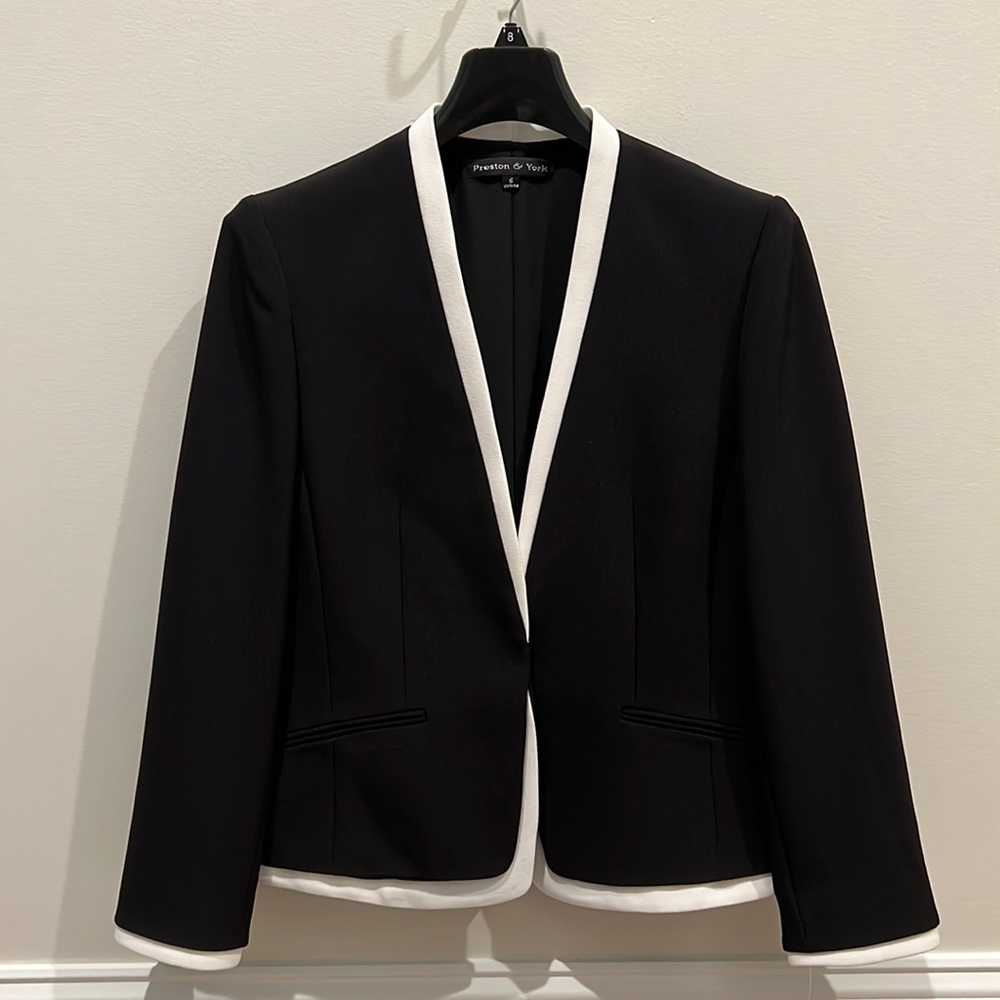 Preston & York size 6 Blazer